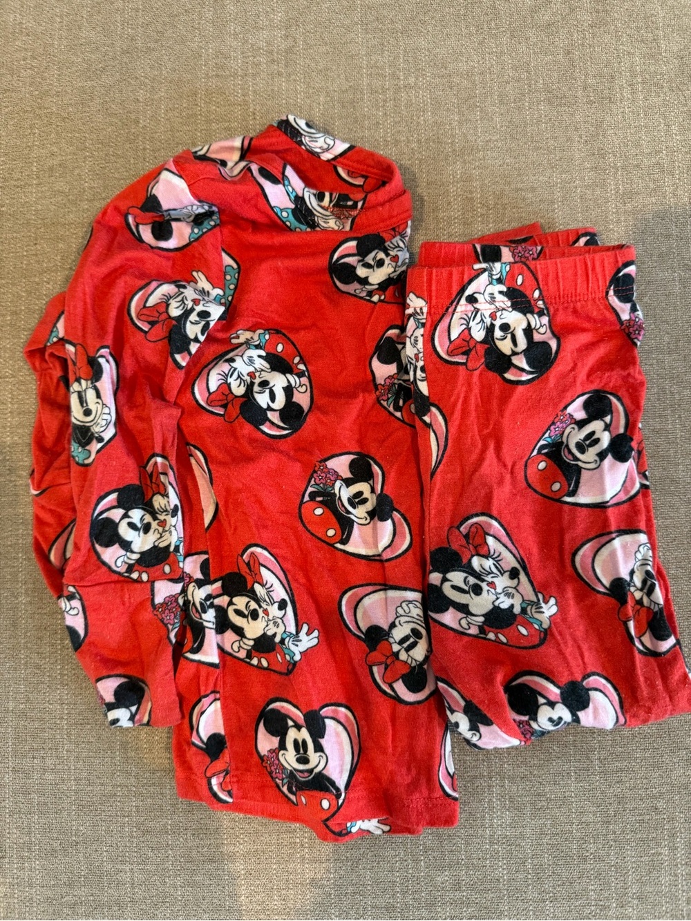 Minnie Mouse Red Kids Pajama Set - Classic Character Sleepwear